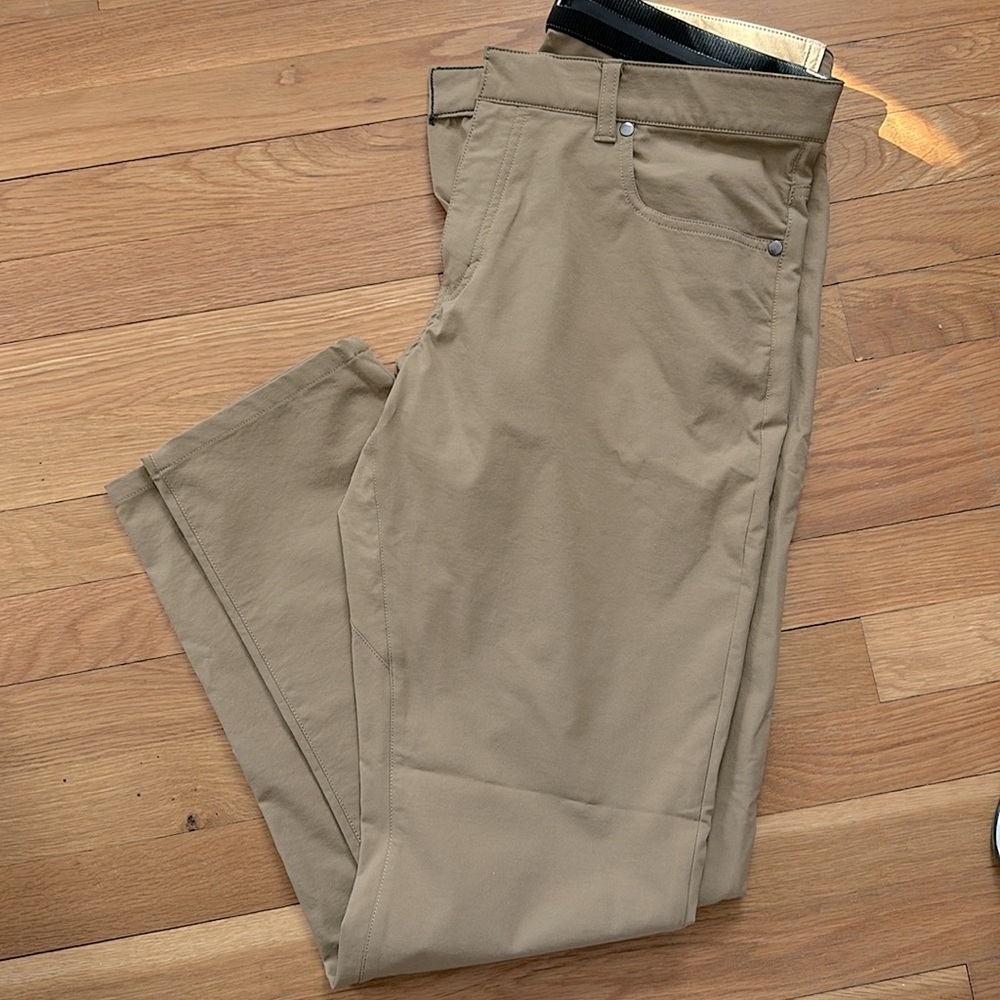 NIKE- Dri-fit khakis 
Slim Fit 34x32
